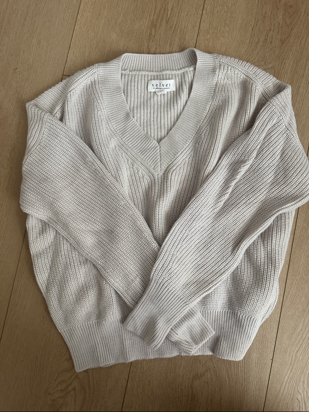 Velvet by Graham & Spencer Light Cream V-Neck Ribbed Sweater